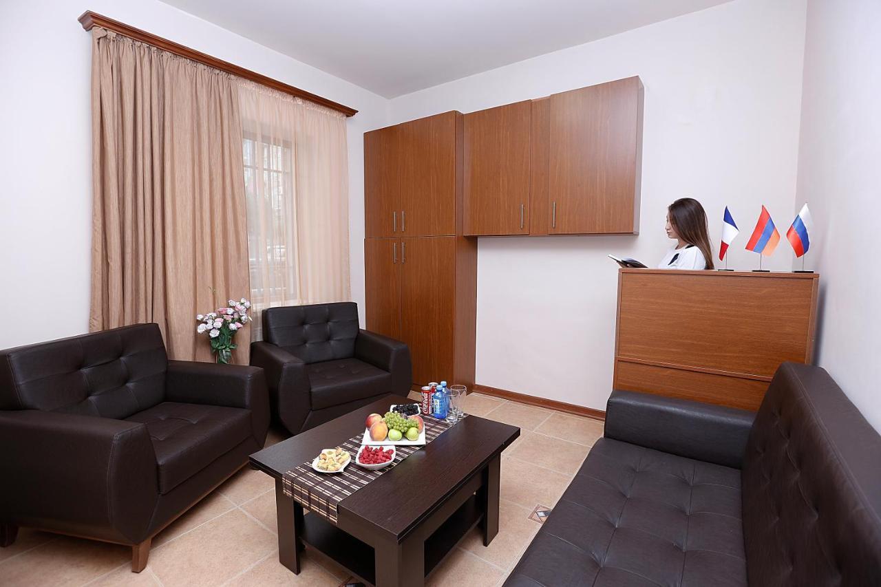 The Yard Hotel Yerevan Ngoại thất bức ảnh